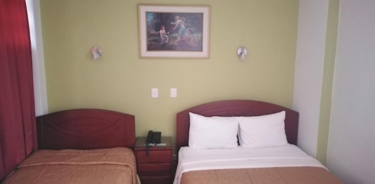 טרוחיו Hotel Plaza Bolognesi 344 מראה חיצוני תמונה