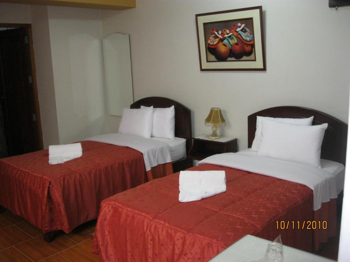 טרוחיו Hotel Plaza Bolognesi 344 מראה חיצוני תמונה