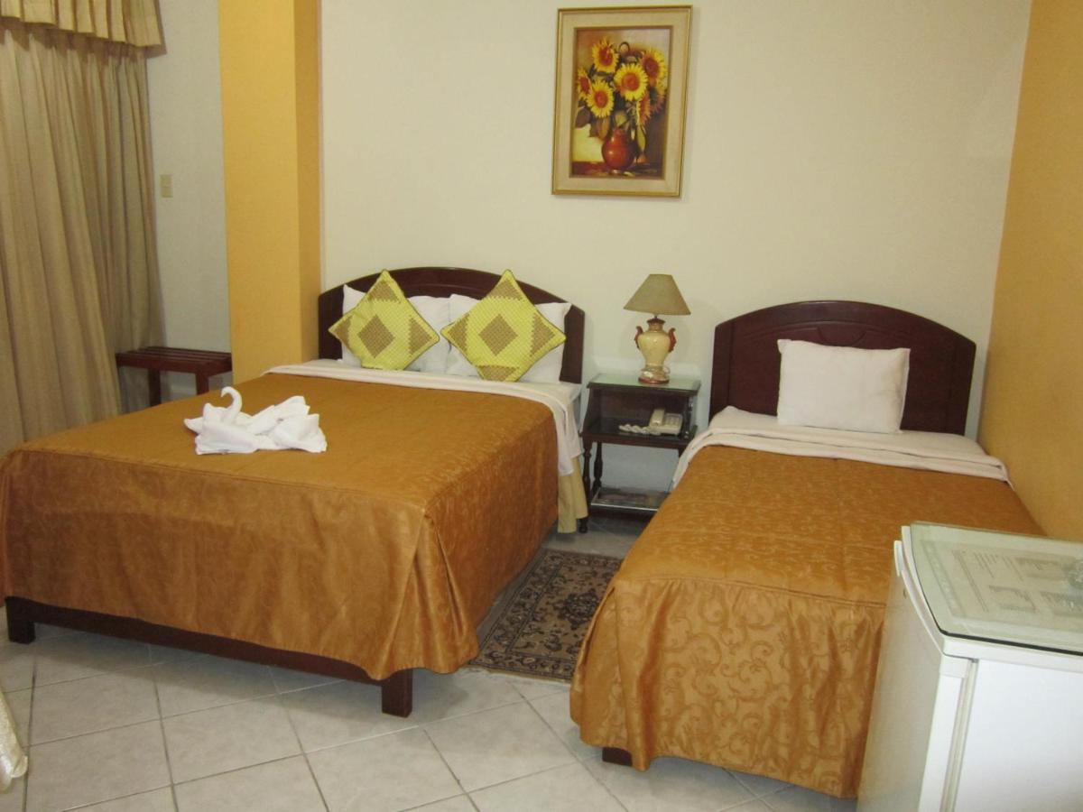 טרוחיו Hotel Plaza Bolognesi 344 מראה חיצוני תמונה